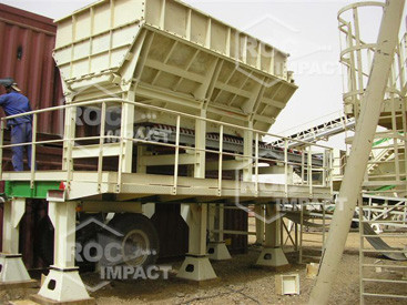 Installation station concassage à la mine d'or en Algérie