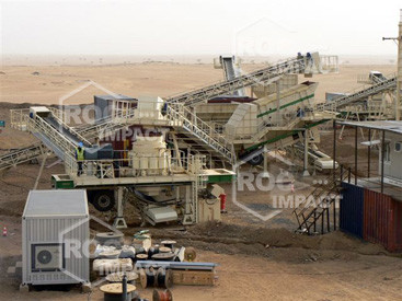 Installation station concassage à la mine d'or en Algérie