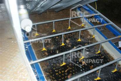 INSTALLATION WITH CONVEYOR SCREENING 