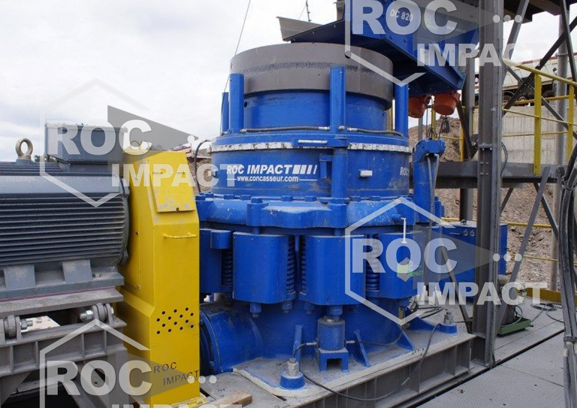 Installation complet mobile de concassage et criblage 200 t/h  (destination Togo)