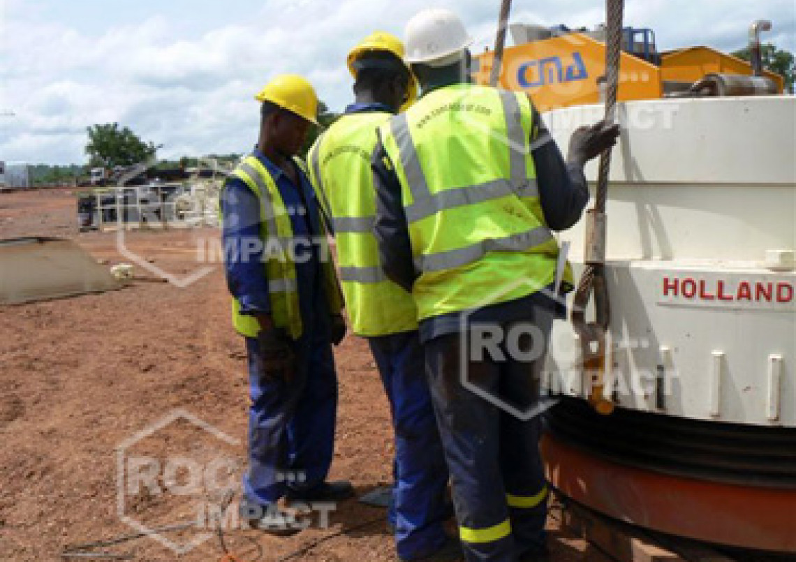 Installation concasseur - Mine d'or au Burkina Faso SEMAFO MANA GOLD MINING